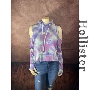 Hollister Purple Tie Dye Cropped Cold Shoulder Hoodie Sweatshirt-Size Small-EUC